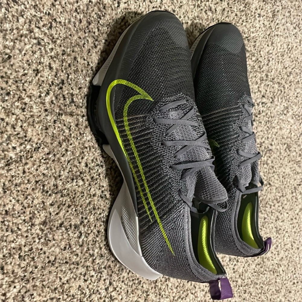 Nike Air Zoom Tempo Next%- New!
